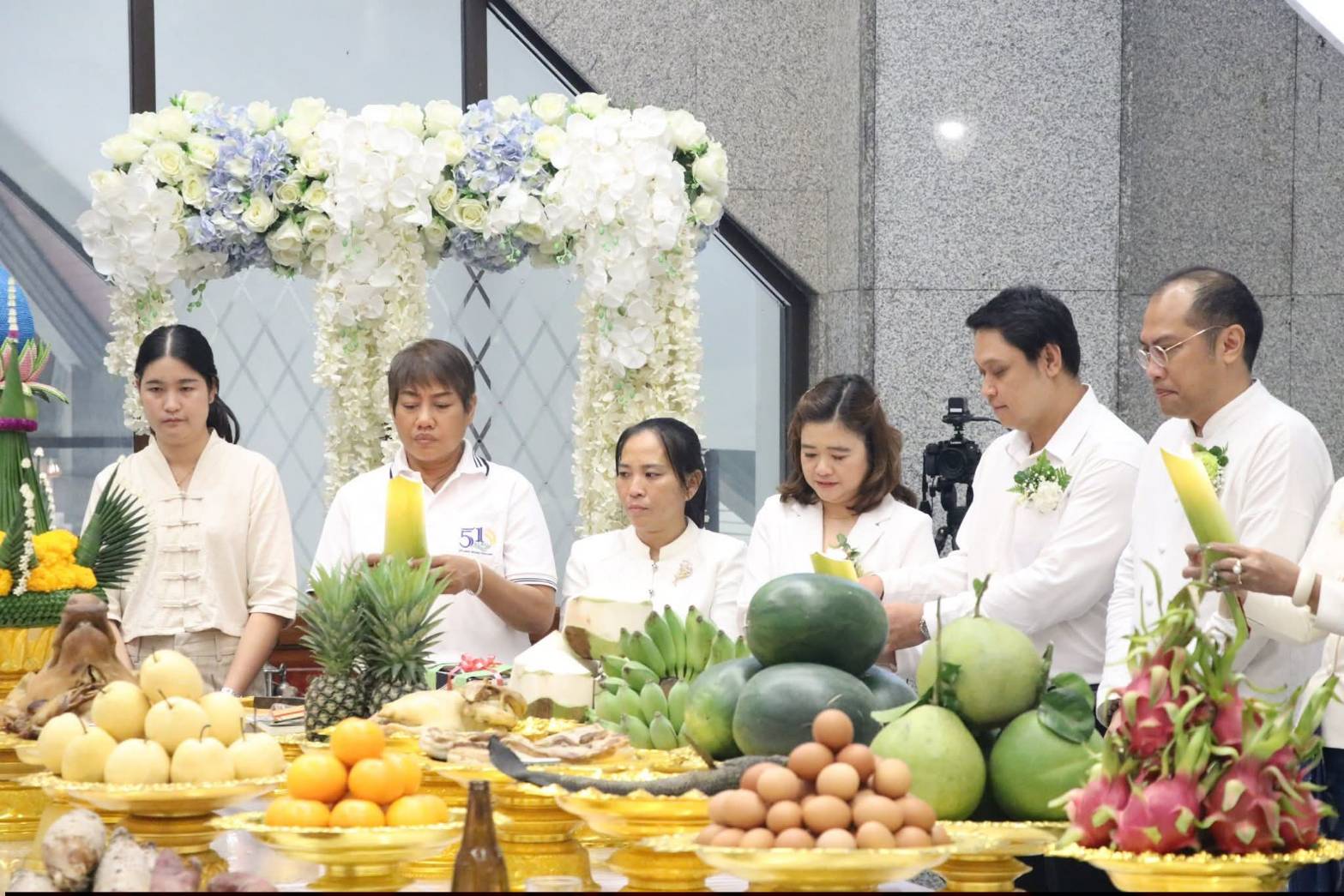 title - ศูนย์ส่งเสริมและพัฒนาอาชีพเสริมนอกภาคการเกษตร โดย สำนักงานการปฏิรูปที่ดินเพื่อเกษตรกรรม จัดโครงการพัฒนาบุคลากรเพื่อเพิ่มประสิทธิภาพการดำเนินงานด้านศิลปหัตถกรรม กิจกรรมไหว้ครูช่าง ณ ชั้น 2 อาคารพระมิ่งขวัญ ศูนย์ส่งเสริมและพัฒนาอาชีพเสริมนอกภาคการเกษตร (ศูนย์ศิลปาชีพบางไทรฯ (เดิม))